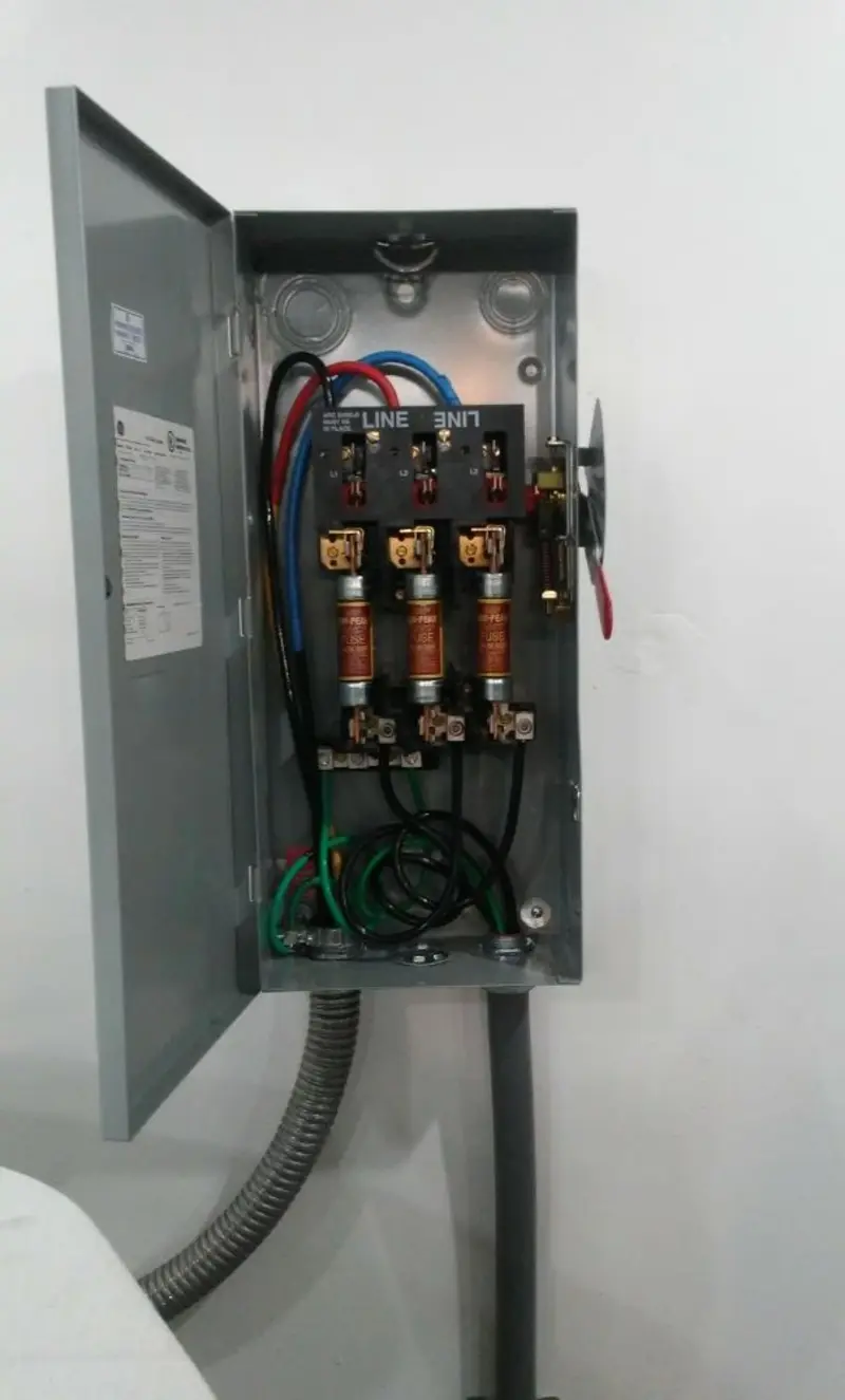 Three-phase disconnect switch installed for Electrical Wiring & Rewiring in Lakeside